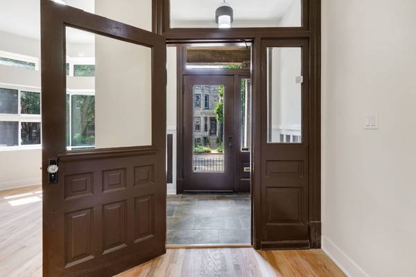 4917 S Washington Park CT, Chicago, IL 60615
