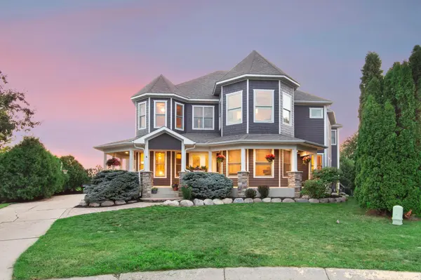 1886 Sandbar CIR, Waconia, MN 55387