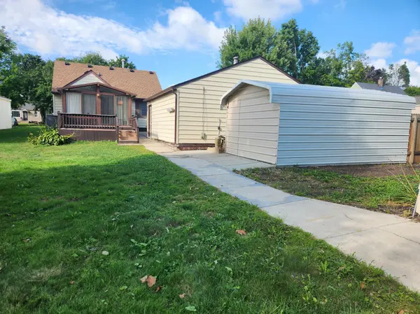 2010 3rd AVE NE, Austin, MN 55912