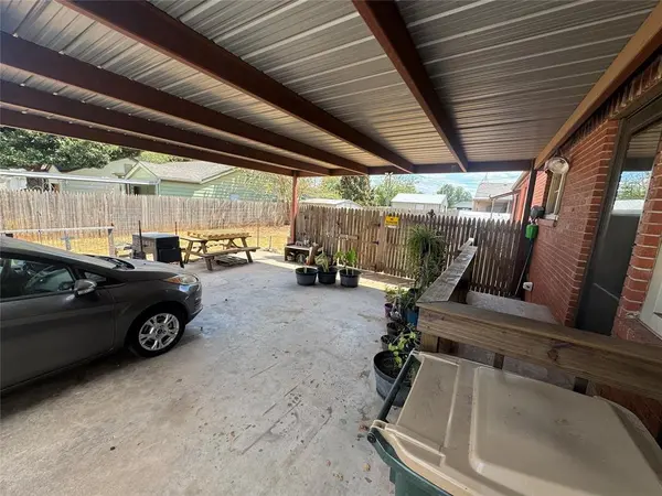 2501 S 18th ST, Chickasha, OK 73018