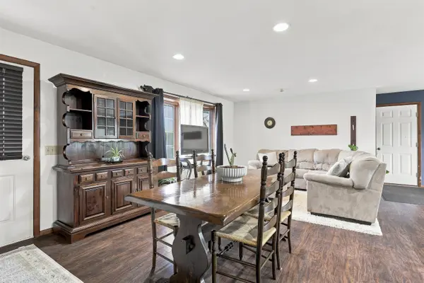 W4011 COUNTY ROAD E, Cecil, WI 54111-9426