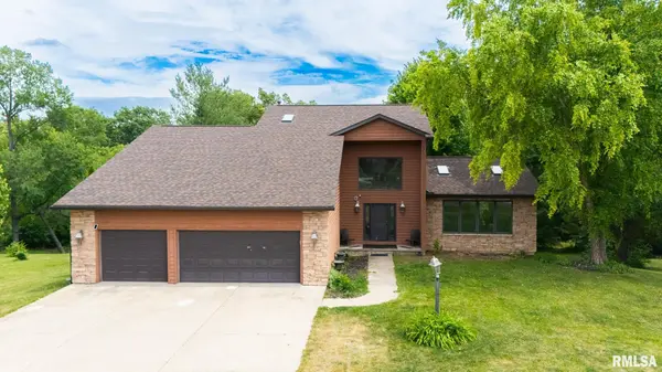 1318 AMANDA DR, Metamora, IL 61548