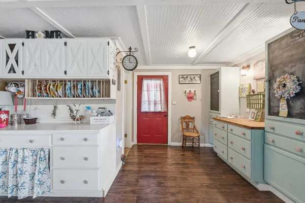 29 Cordell Hull Ln, Elmwood, TN 38560
