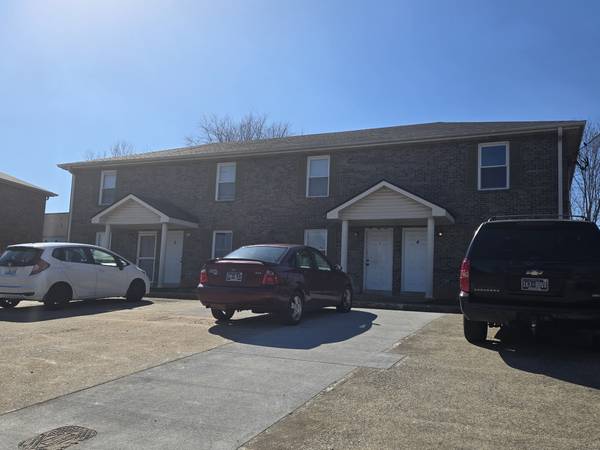 377 Peabody Dr #4, Clarksville, TN 37042