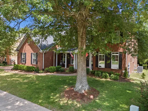 210 Stillcreek Dr, Franklin, TN 37064