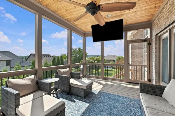 2211 Chantry Place Lane, Thompsons Station, TN 37179