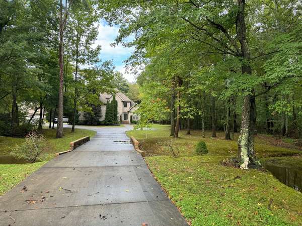 314 Wellington Dr, Manchester, TN 37355