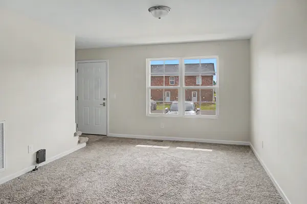 907J Freeman St #J, Lafayette, TN 37083
