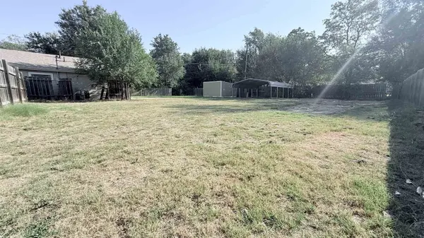 530 N Elder, Wichita, KS 67212