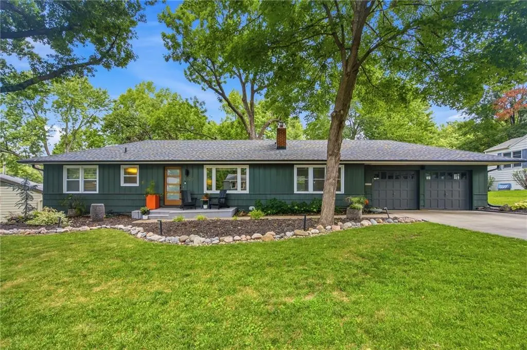 5408 W 65th PL, Prairie Village, KS 66202