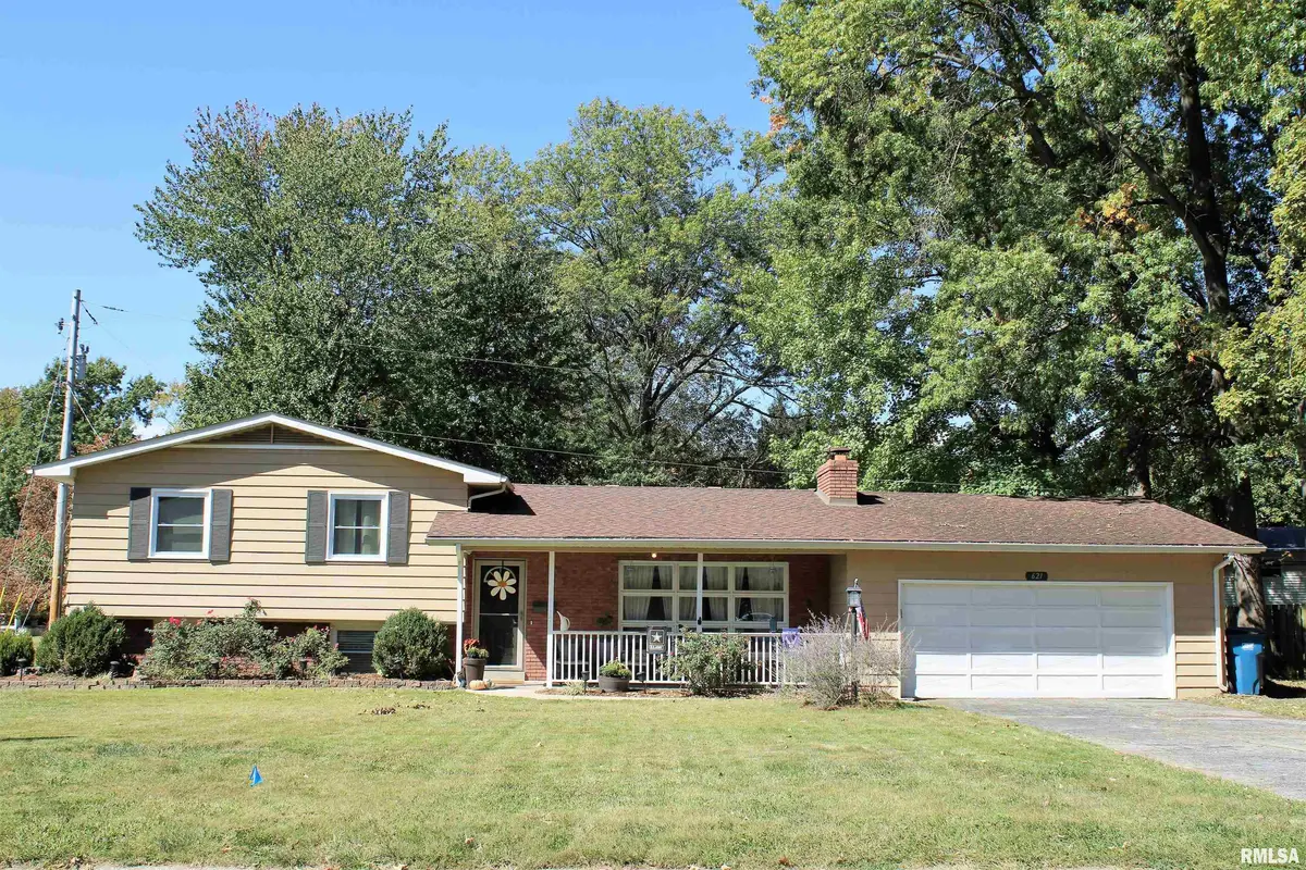 621 GRANDVIEW DR, Edwardsville, IL 62025