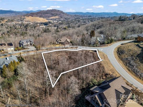 1509 Summit Hill RD, Hendersonville, NC 28791