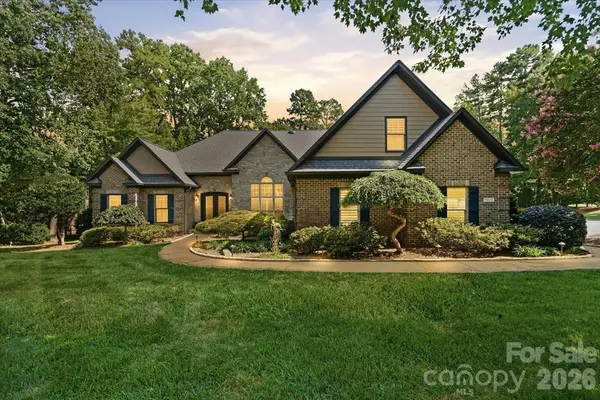 7832 Chapel Creek DR, Denver, NC 28037