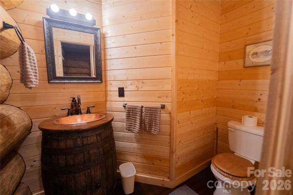 142 W Southwood DR, Brevard, NC 28712