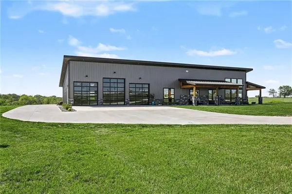 14650 Mount Olivet RD, Smithville, MO 64089
