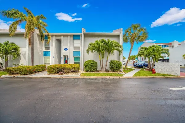 260 MEDALLION BLVD #F, Madeira Beach, FL 33708