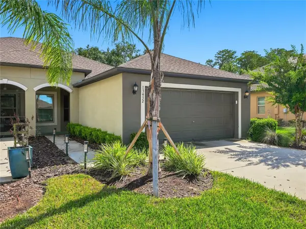 13432 CREST LAKE DR, Hudson, FL 34669