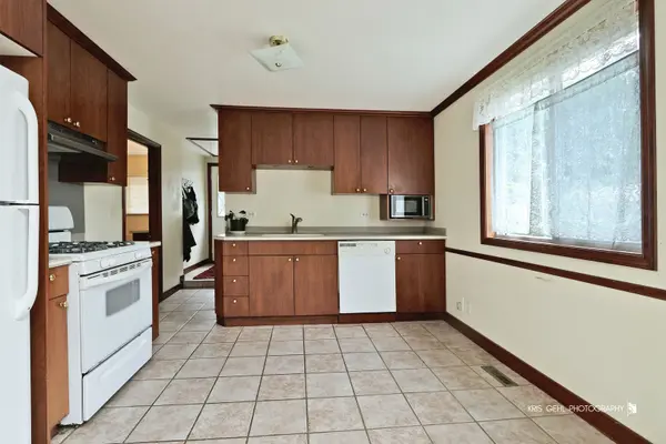 35831 N Helendale RD, Ingleside, IL 60041