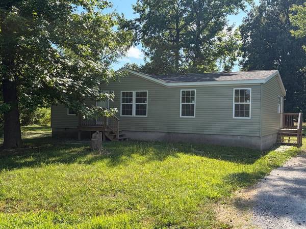1609 N 11th ST, Herrin, IL 62948