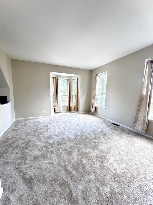 2424 Courtyard CIR #5, Aurora, IL 60506