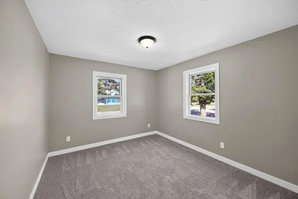610 Jefferson AVE SW, Eyota, MN 55934