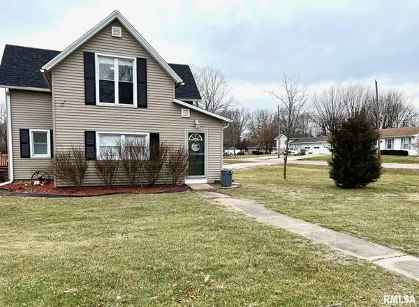 302 E STATE ST, Payson, IL 62360