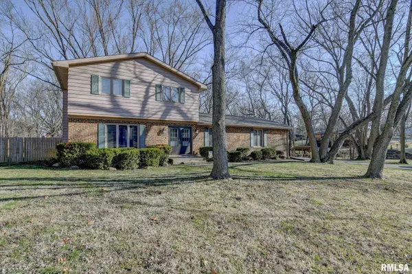 5605 Grissom DR, Springfield, IL 62711