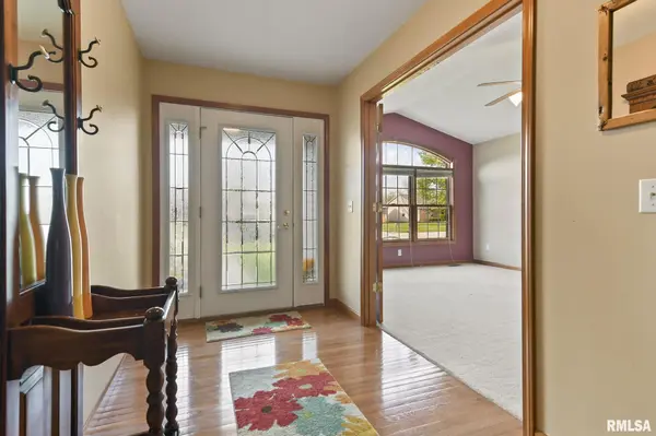 1408 SEQUOIA DR, Chatham, IL 62629