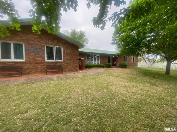 407 N RANGELINE ST, Lima, IL 62348
