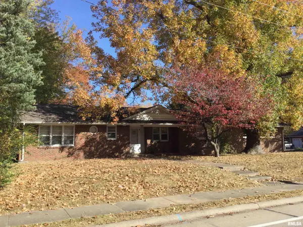 1500 W Chautauqua ST,  Carbondale,  IL 62901