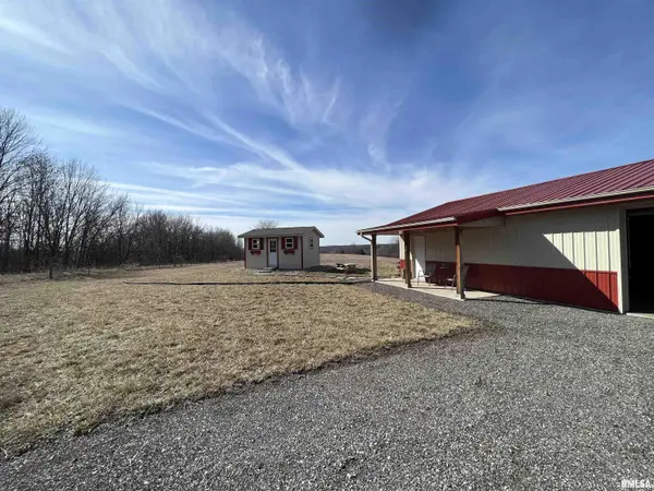 21340 N Roskamp RD, Banner, IL 61520