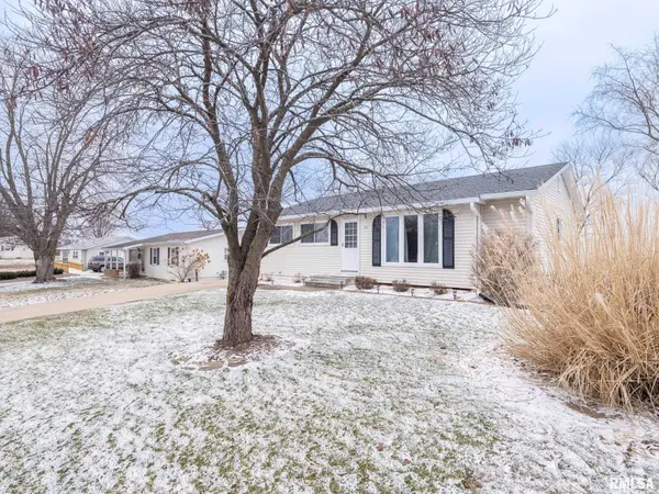 311 CAMELOT DR, Washington, IL 61571