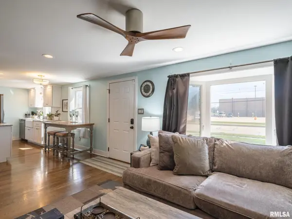 409 E JACKSON ST, Morton, IL 61550