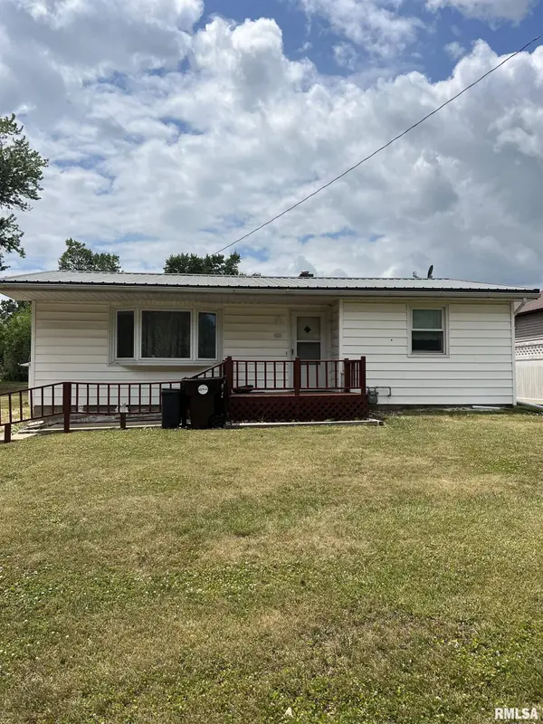 221 N JEFFERSON, Astoria, IL 61501
