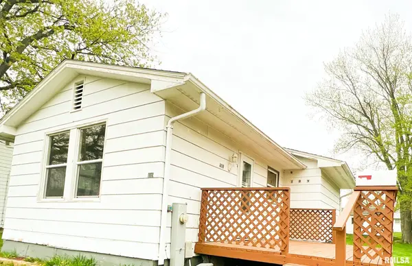 409 Lowe ST, Muscatine, IA 52761-2050