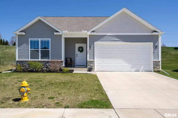 3458 GLENBROOK CIR, Bettendorf, IA 52722