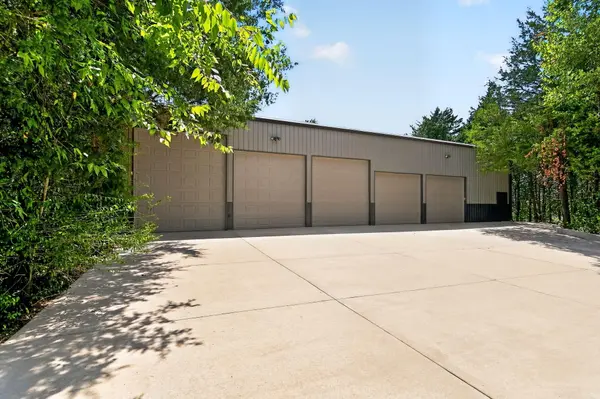 330 River Rock RD, Ozark, MO 65721