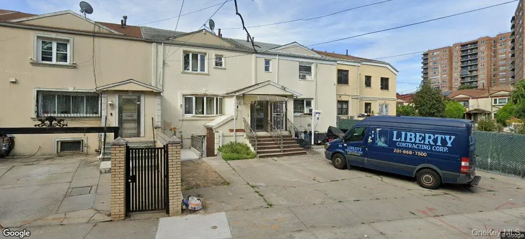6258-6260 Grand Central Pkwy, Forest Hills, NY 11375