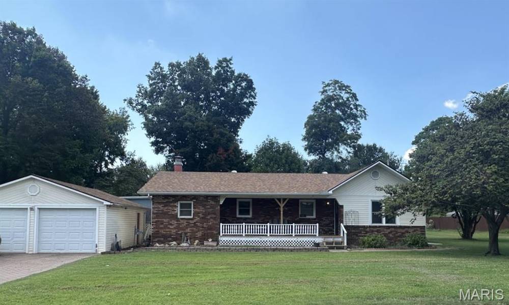 1031 N Sassafras, Dexter, MO 63841