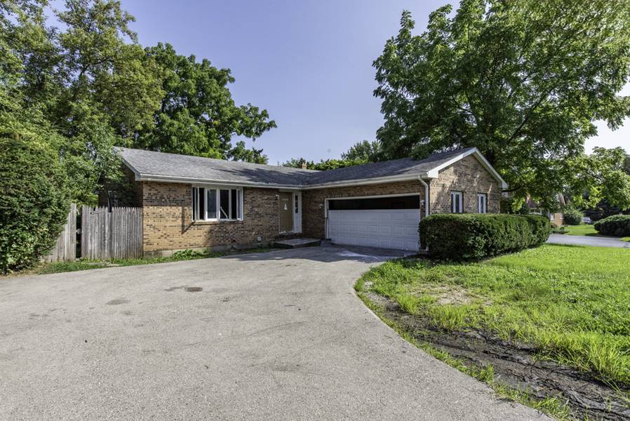 2337 N Sheridan RD, Waukegan, IL 60087