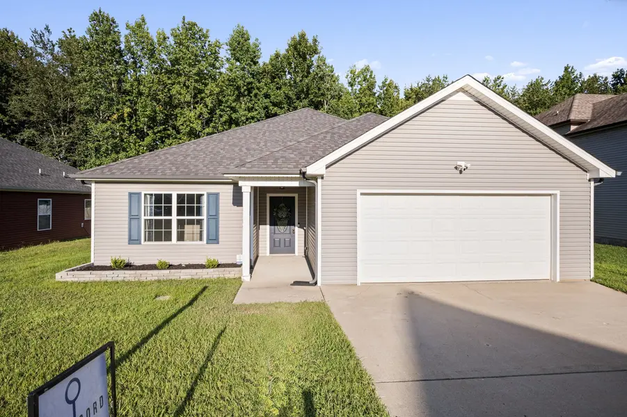 1388 Freedom Dr, Clarksville, TN 37042