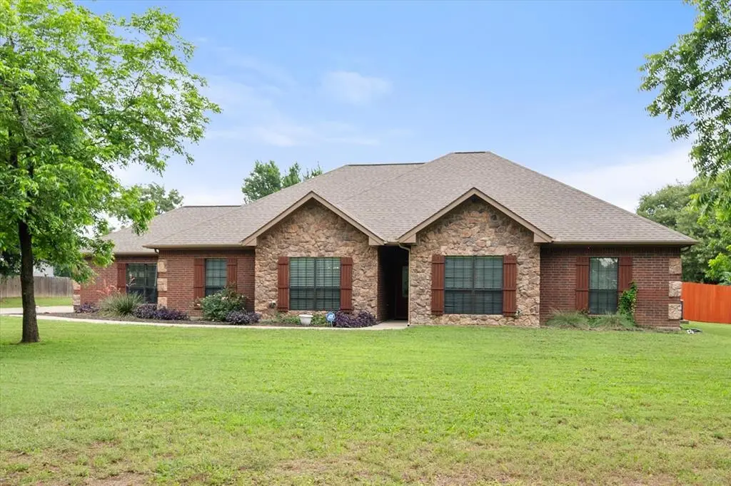 2913 Bairds Lane, Burleson, TX 76028