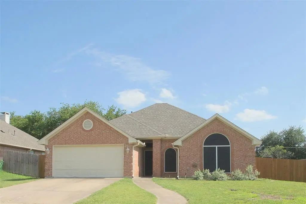 1804 Sand Stone Drive, Sanger, TX 76266