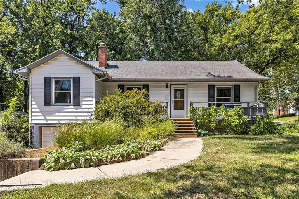 5530 N Spruce AVE, Kansas City, MO 64119
