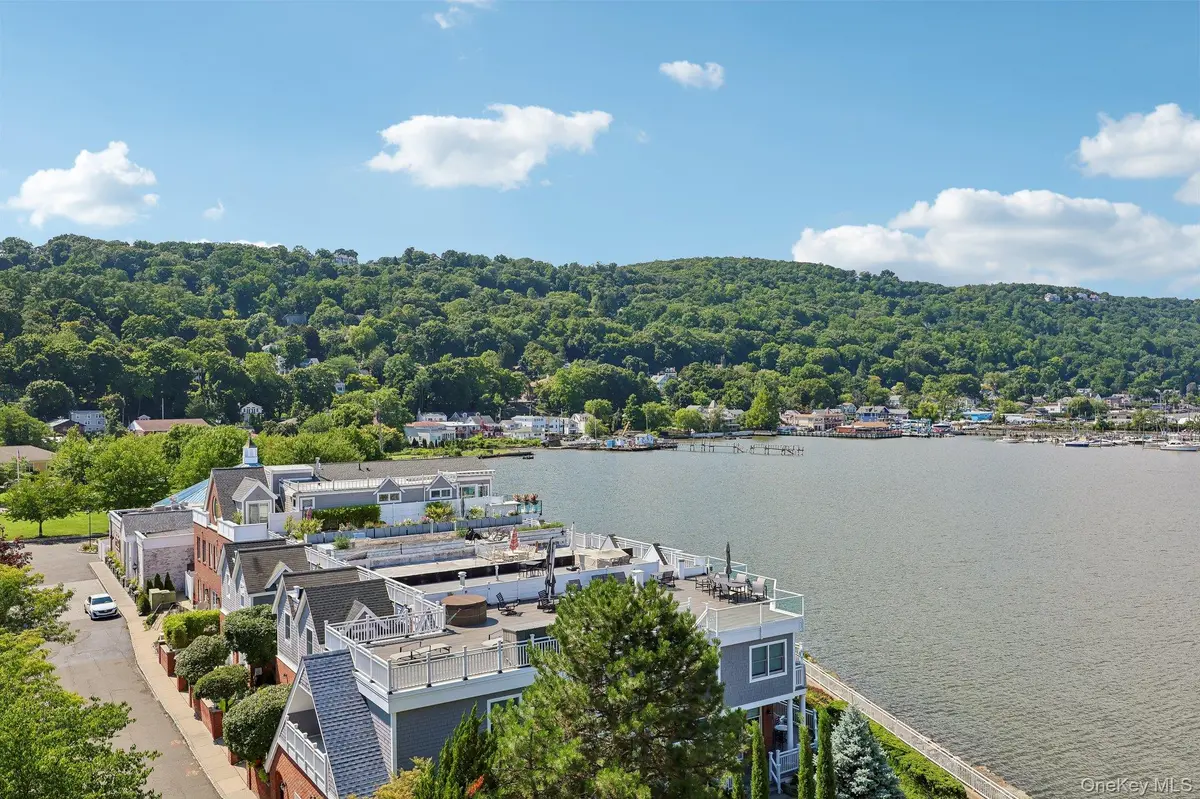 409 Harbor CV #PH #409, Piermont, NY 10968