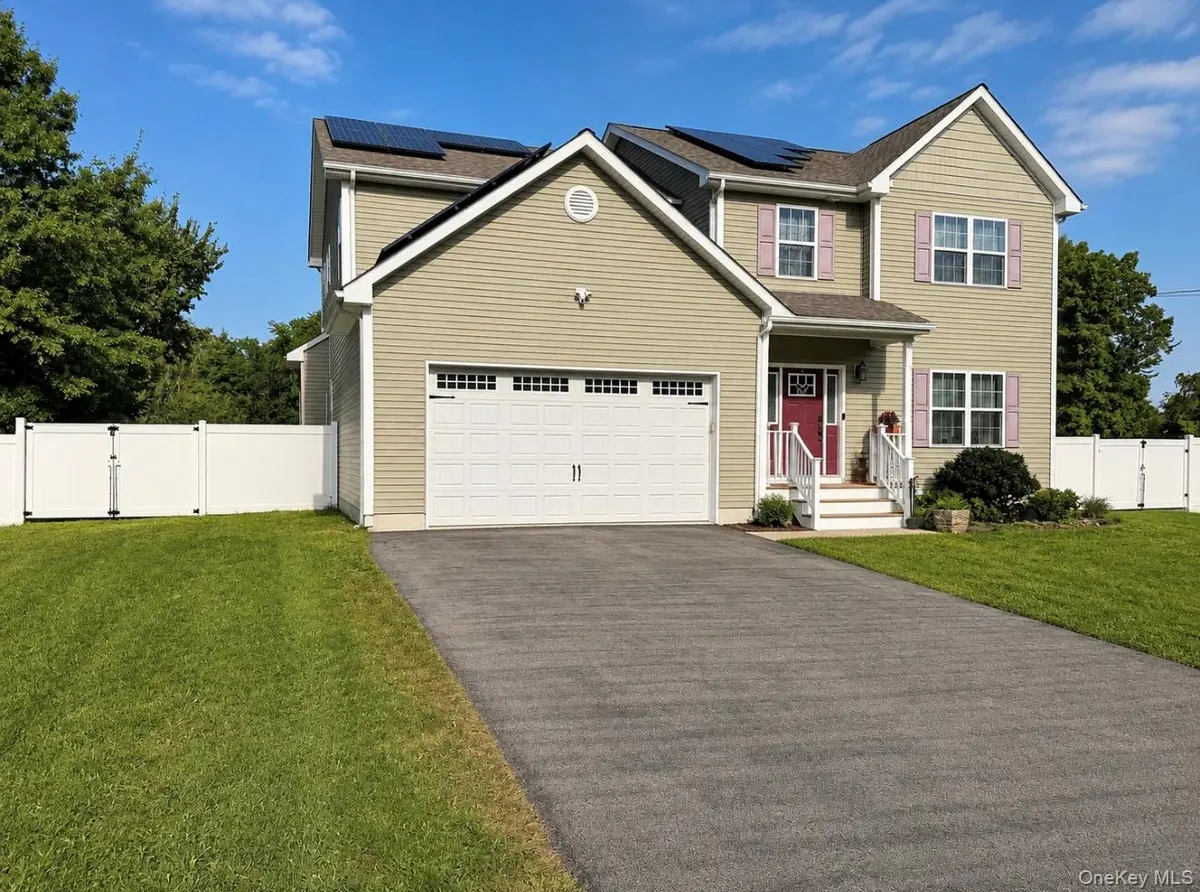 392 Bailey RD, Montgomery, NY 12549