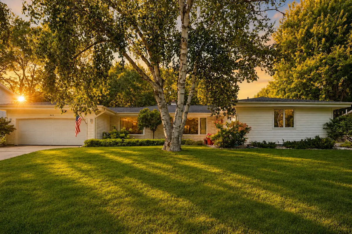 9632 Oxborough RD, Bloomington, MN 55437