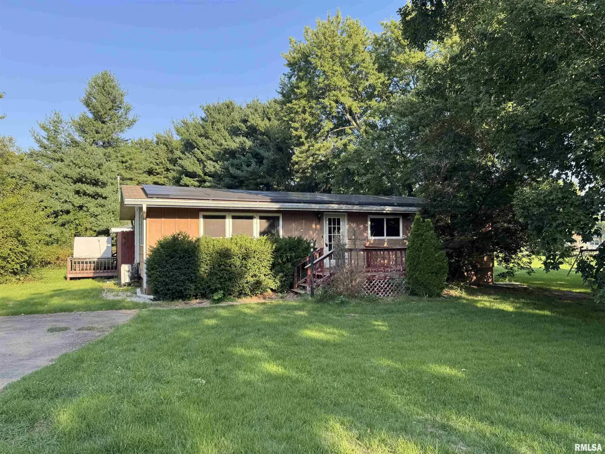 228 W HICKORY HILLS DR, Havana, IL 62644
