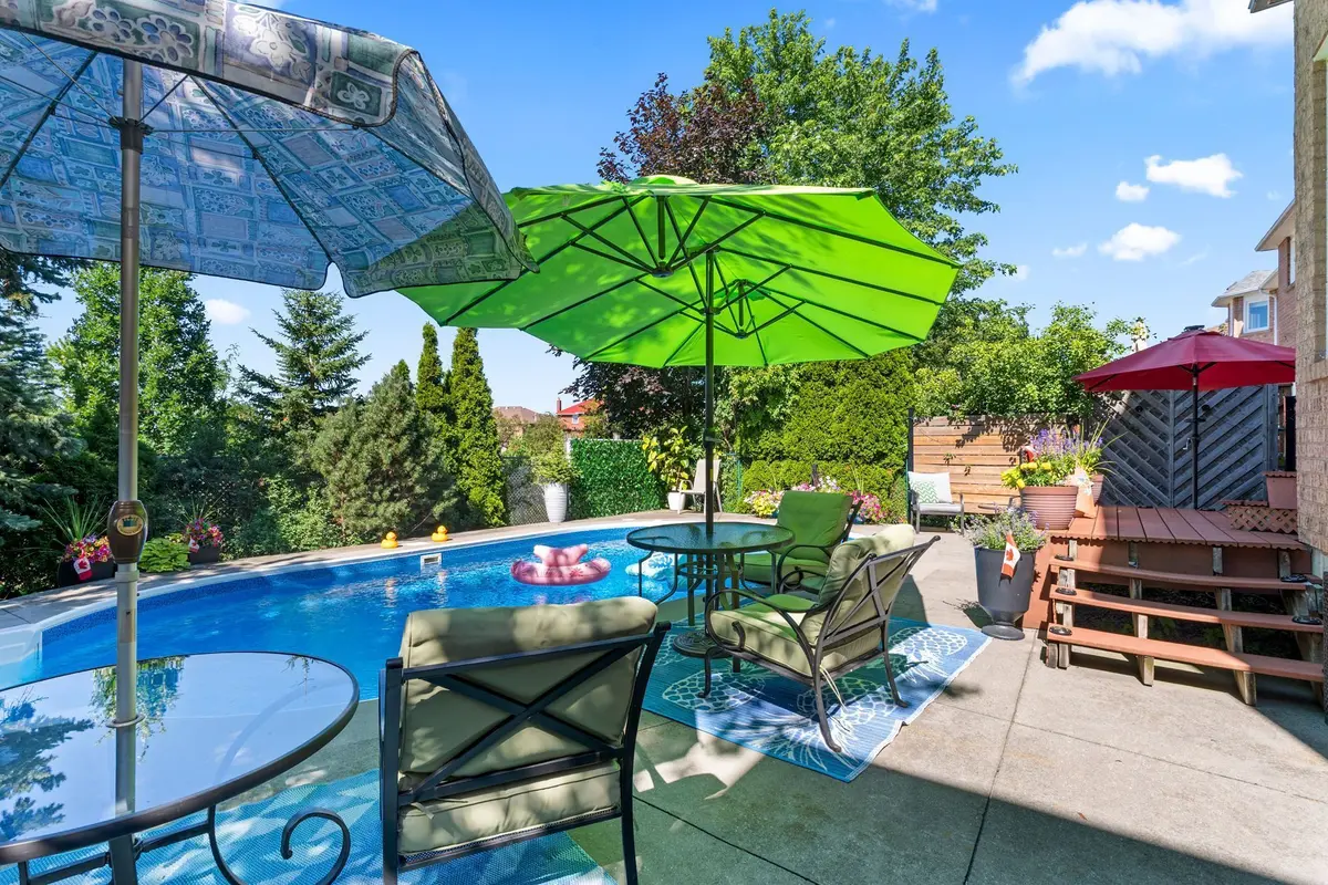 6192 Duford DR, Mississauga, ON L5V 1A5