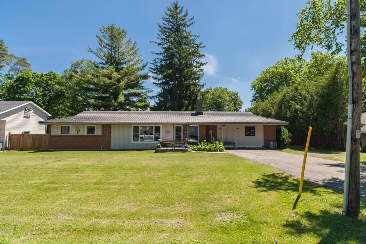 497 Elizabeth ST, South Bruce Peninsula, ON N0H 1P0